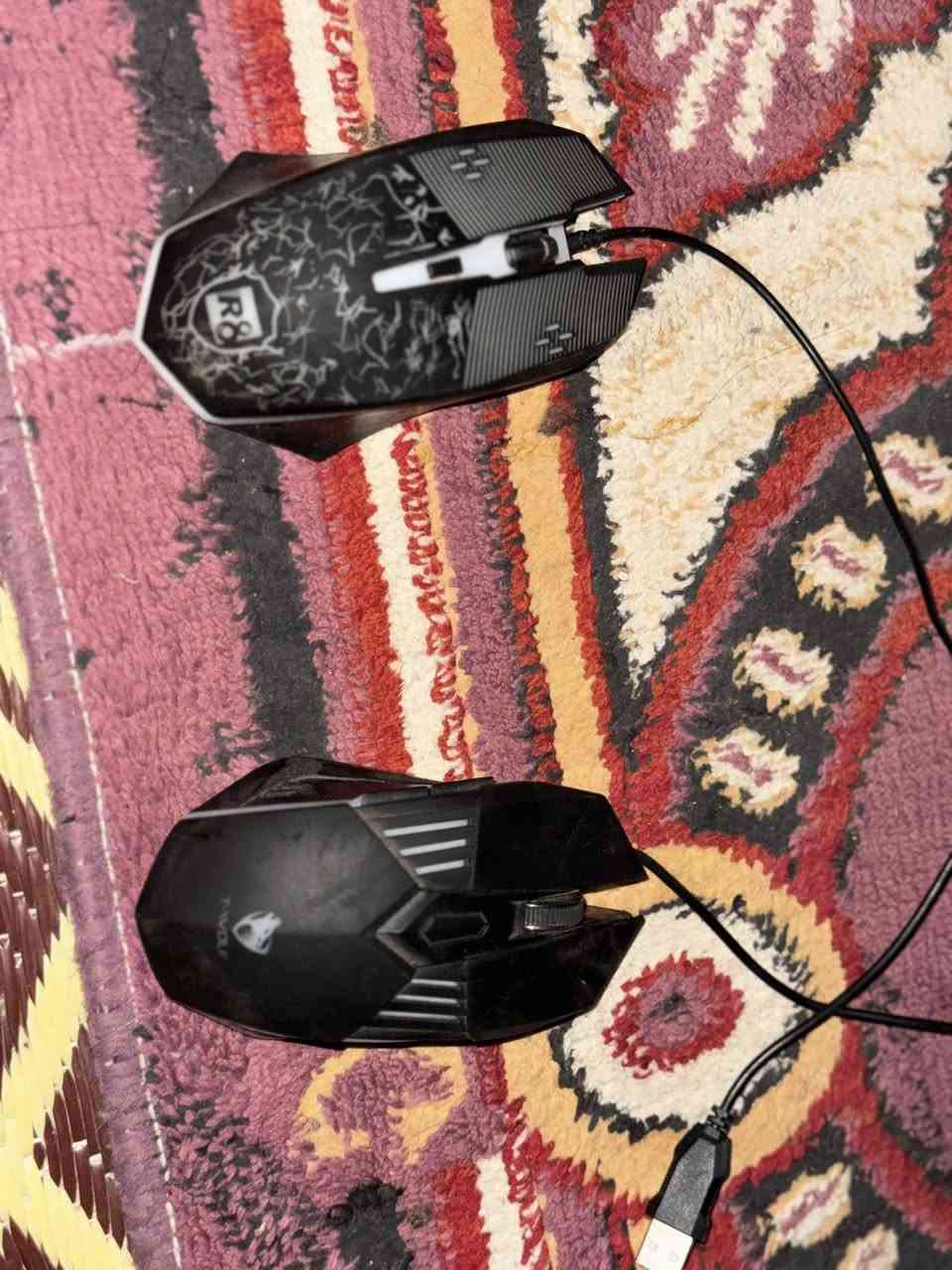 سلام عليكم
شباب عندي ميز +كرسي + يوبس +كيبوردات + سماعتين +ماوسين 

سعر ميز ٣٠

سعر كرسي ٣٠

سعر يوبس أوف لاين ٥٠ بطاريته تعبانه لىن صالي هواي تاركه 

كيبورد ميكانيكي صغير ١٥ 

كيبورد وماوس الابيض سعر ٢٠ 

الماوسات سعر ١٠ 

سماعتين سعر ٢٥

الأسعار قفل 

مكاني سبع قصور شارع 20 

متواجد فقط واتساب ***********
