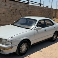 سيارة بطة • سيارة تويوتا • تويوتا كراون • كراون بطة • سيارة ابيض لؤلؤي...
