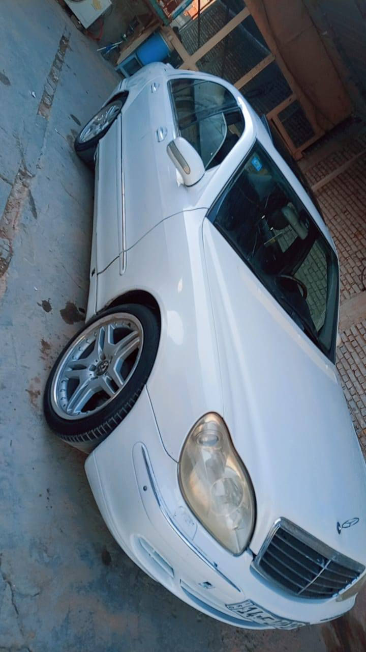 موديل 2002 اصل لا معلايه ولا ملعوب بيه اصل رقم بصره نكليزي تحويل مباشر سياره جاهزه من كلشي وكلشي شغال كير ومكينه بل كارتون تخم تاير حداديه كهربائيات باتري تتفئه تبريد غرفه جديدة سياره مكفوله من كص وضربه قوية بيه مكانات صبغ ابيع صبغ عام سياره بلاديه مكينه وكير مكان سياره نجف تواصل عن طريق ***********
