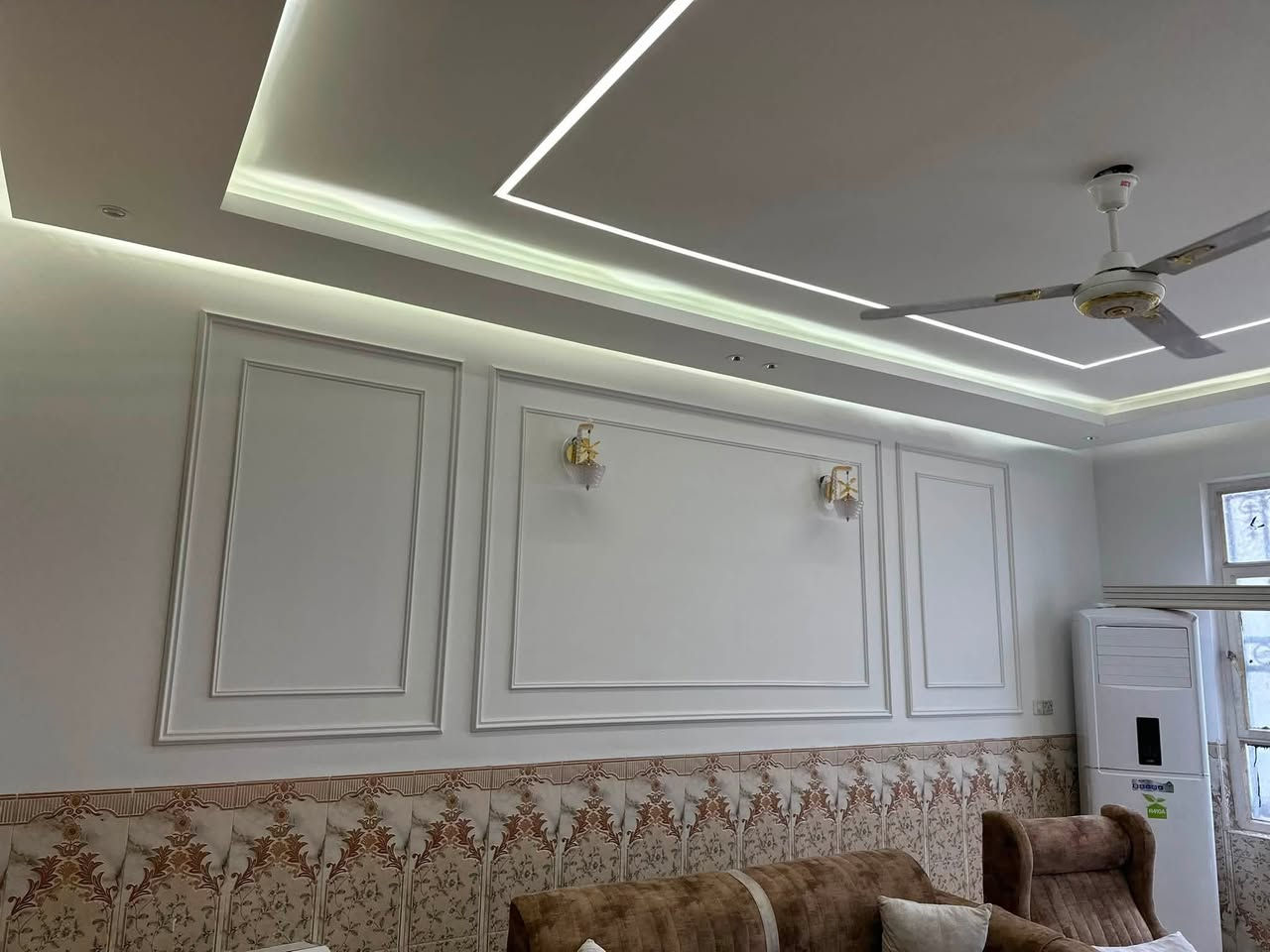 صبغ جوتن مع ديكورات  
سلوان للديكور والصبغ 
***********☎️🏠🏚️
