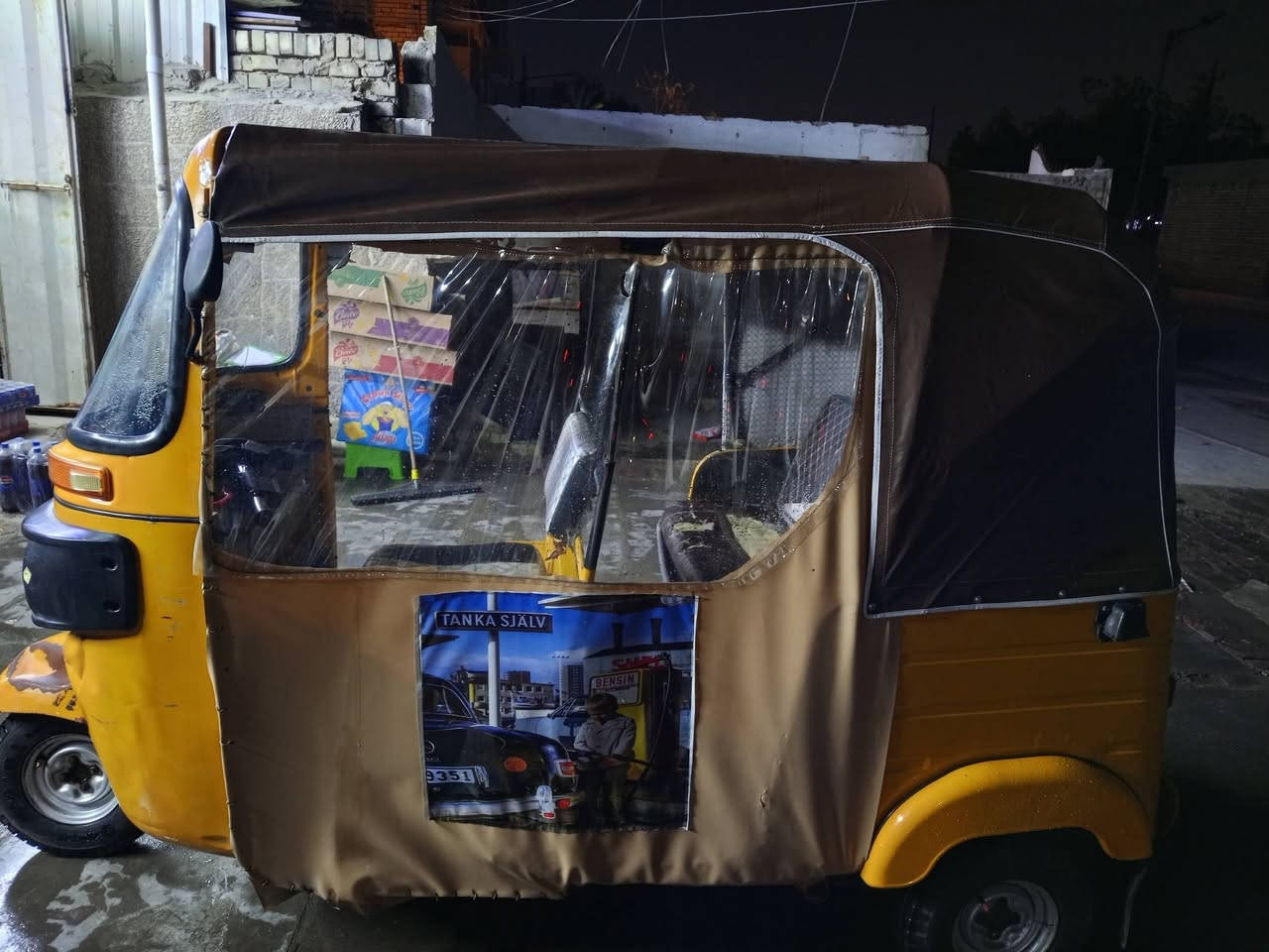 السلام عليكم تكتك للبيع موديل 2020 شهر 12 تكتك خير من الله جاهزه السعر 6500 العنوان  بغداد مدينه الصدر قطاع 62 رقم الهاتف ***********
