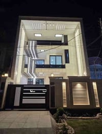 دار سكن للبيع في حي البنوك شارع باريس  🔺 المساحة : 230متر زيرو بناء فو...