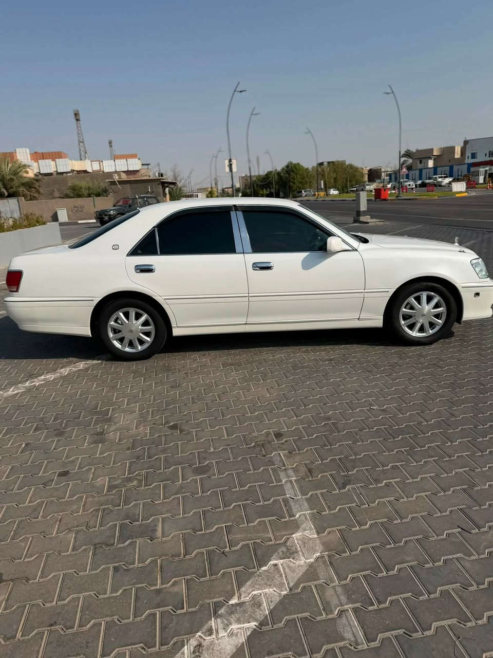 سلام عليكم
جنون ملكه لون ابيض صدفي المرغوب دخول جديد تسجيل جديد قرار 102 رقم بصره سياره كفاله عامه جاهزه كير مكينه حداده كله جديده سياره جديده او احلا من صور الله يشهد  سياره بسمي تحويل شوكت ماتريد 
سياره لفين 2003اصل كرستال اصل دكمتين ديفور صغير المرغوب الاقتصادي انسه صرف بانزين السعر (157) *********** 
(عجبتك السياره ومكانيتك متسمح تشلع عيوني وتاخذها ماعجبتك سمعنه كلمه حلوه)
