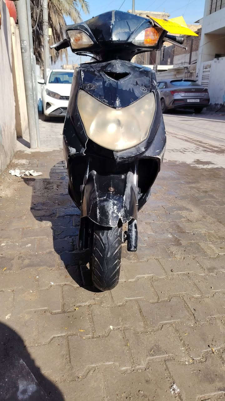 السلام عليكم من رخصه الادمن بسبب الوعود الكاذبه دراجه سكنس فحل شغاله نقص كابريتر فقط السعر 300 وبيه مجال مكاني الحريه الثانيه قرب المدارس
0 7 7 0 5 8 3 0 3 0 9
