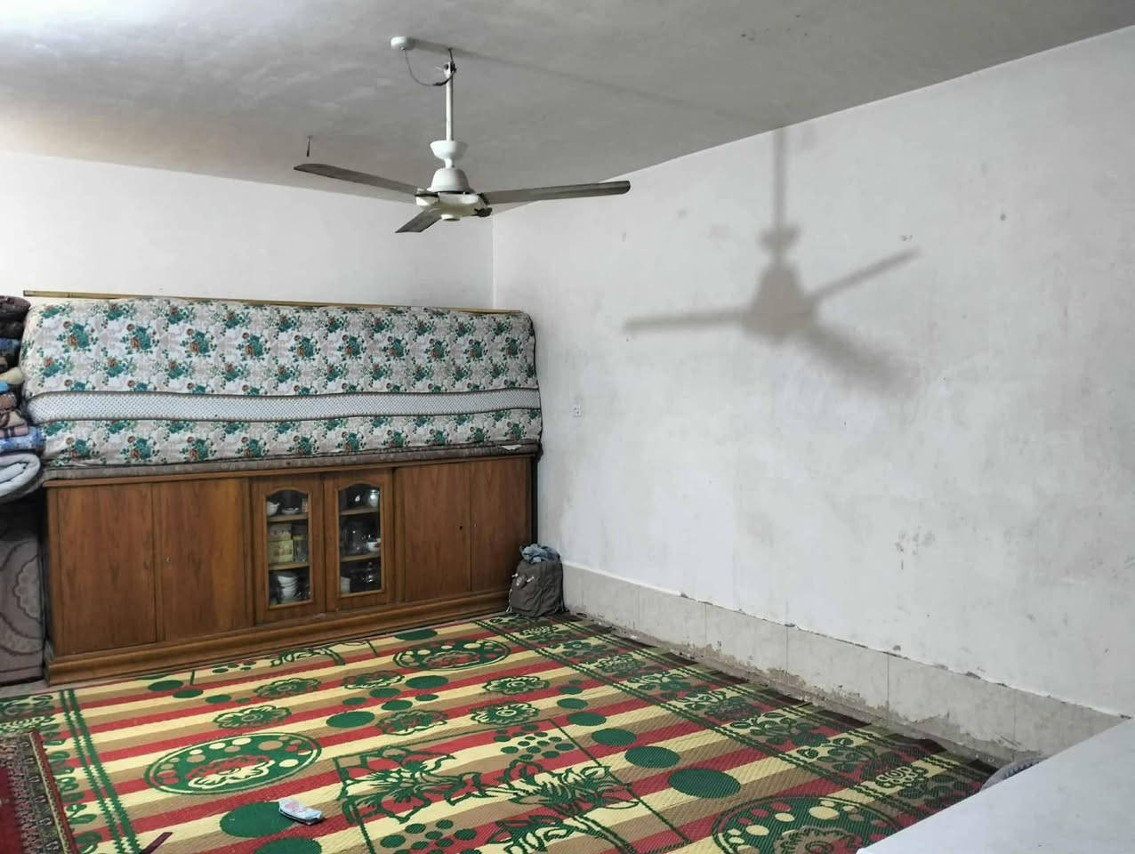 دار للبيع 220 متر ع ساحه 
الواجهة 11 متر 
شريط الجمعيه  خلف  جامع البصراوي
 طابقين 
الطابق الأول// صب كونكريت
غرفتين وصاله واستقبال ومطبخ وصحيات داخل وخارج 

الطابق الثاني // 3 غرف وصاله وصحيات 

سعر البيت // 215 مليون مع المجال 

***********
