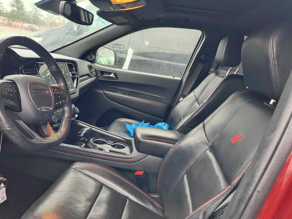 للبيع دودج دورنگو شبه الآكلين 2024 / فوول
السيارة منقولة على البصرة قريب جدا الوصول ماله 
تريد تروح انته ادخله وتجي بيه من البصرة قيادة او معقب السيارة لاضرر ايرباك و لا راديتر بحساب بچم كبس خلصان من التصليح.. 

 وانشالله مهل و شافيك كل الخير 

❗️❗️مواصفات فوووول 

فتحة سقف 
تشغيل عن بعد (Remote Start)
رادار امامي (تحديد مسار)
رادار جانبي (نقاط عمياء)
رادار خلفي (التحذير من الاصطدام)
اوتو ستارت Auto Start 
اوتو ستوب Auto Stop
كشنات جلد+خزن ميموري
شاشة كبيرة لمس
حساسات خلفية+ كاميرا 
وضعيات القيادة
شفتات استيرن+تحكمات استيرن
مانع انزلاق+ABS
منافذ AUX+USB

 مبايل ***********
