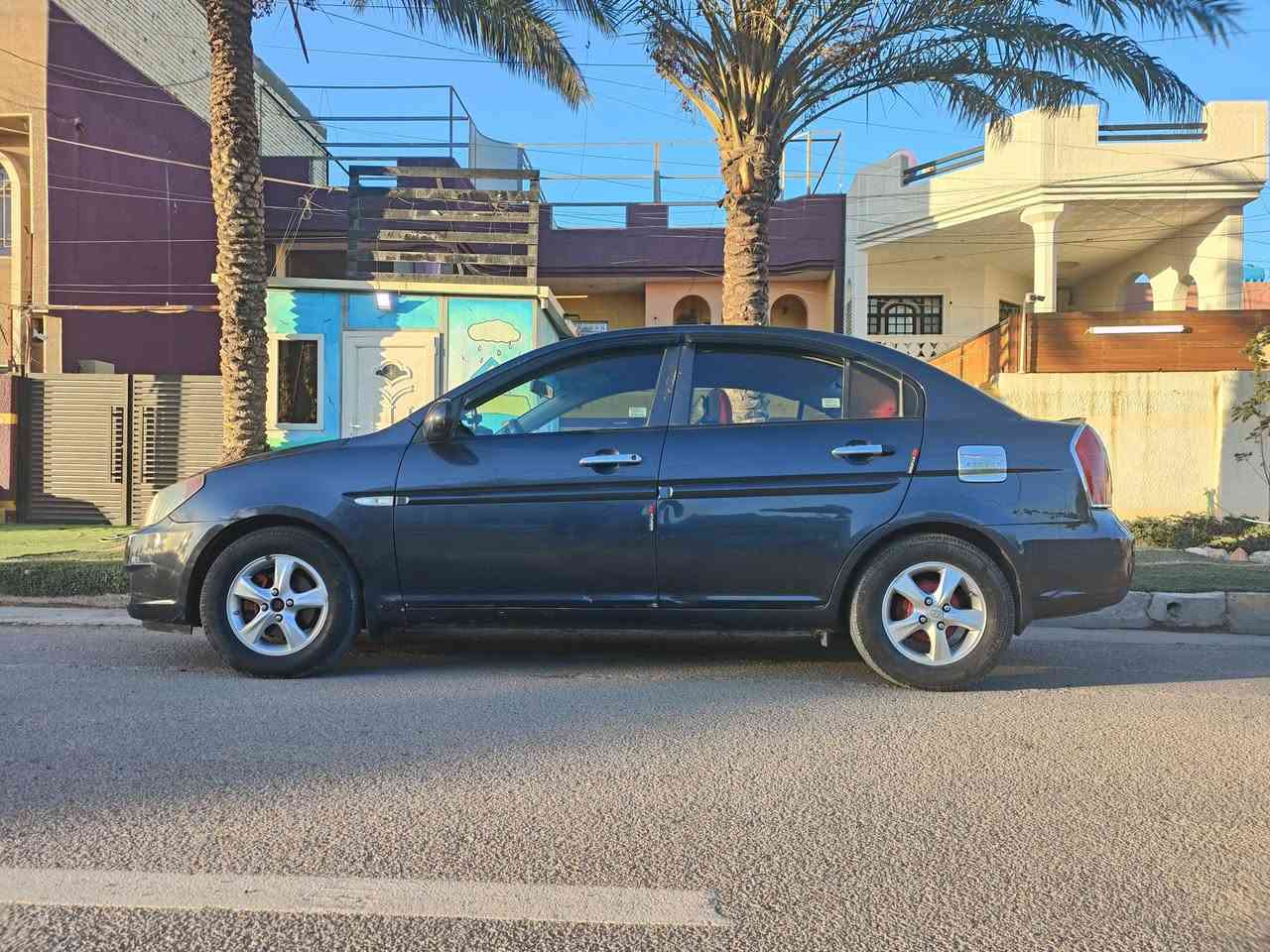 السلام عليكم
اكسنت 2007 للبيع
اللون فيلي رقم بغداد الانكليزي الجديد
السيارة بحالة جيدة 
كير محرك تبريد كهربائياتهة شغالة 
شاشة سمارت تدعم كار بلي واندرويد اوتو 
نضيفة وجاهزة من كلشي متصرف عليهة برغي
بأسمي رقم وهزة وسنوية جديدة
وماعليهة اي غرامة
السعر 78 وبيهة مجال بسيط للشراي
الموقع بغداد حي البنوك 
للاستفسار رصيد وواتس***********
