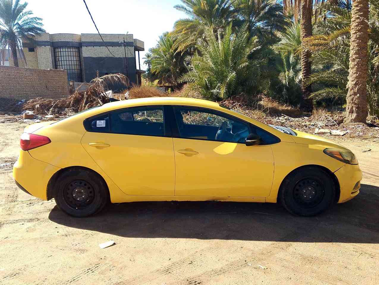 السلام عليكم
كيا فورتي موديل ٢٠١٦
السياره وراد امريكي جاهزه مابيه شي 
مبدل بنيد وبيه طخه جاملغ ايمن وجاملغ ايسر امامي
كير مكينه لا تنقيص ولا تبخير 
تبريد شغاال
السعر 105
العنوان الحسينيه كربلاء المقدسه 
للتواصل والاستفسار
***********
