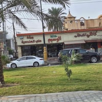 عقار تجاري • حي الحسين • ٦٥٠م