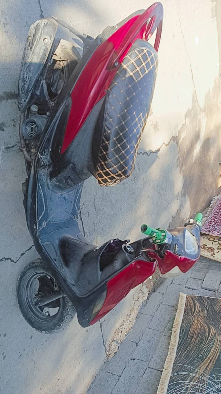 السلام عليكم
ماكس عدله بلادي 
مكفوله كفاله عامه 
الدراجه كهربائيات كله شغال 
مكينه خرسه تخبل
السعر 650وبيها مجال للطيبين 
العنوان البياع
الرقم***********
