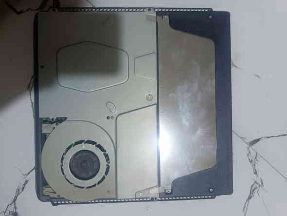 سلام عليكم 
بلي 4سلم مساحه وان تيرا نظام 9عطل بورس بلاي يكلفك تصليح ب40الف... 
السعر: 110وبيه مجال 
الرقم: ***********
