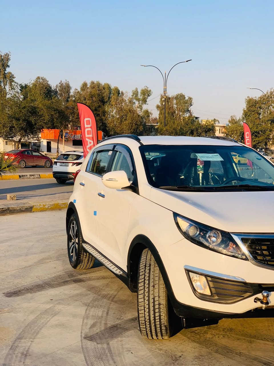 السلام عليكم سبورتجً موديل 2012
كير ومحرك شرط 

رقم أربيل شرط التحويل 

___________________

مواصفات 

اشاير امري 

بلاجكتورات 

5 ويل كب فراشه 

لايت لد 

تحكمات ستيرن 

يدات نيكل 

________________

السياره شرط بدون صبغ 

بيه مكان  بارد 

_____________

للستفسار الاتصال علئ الرقم ***********

مكان السياره البياره قريه الحاج علي 

__________

سعر مناسب
