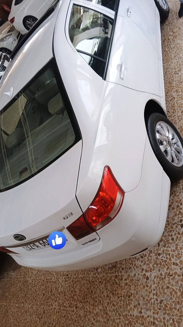 بي واي دي فووول توماتيك 2013
محرك كير شرط 
شرط التحويل  رقم نينوى رقم مسطرة جديد  سنويا 2031 كابون بانزين بيها 
صبغ نص باب ونص جاملغ 
بصمه +تحكمات ستيرن. +كشنات جلد +حساسات خلف +مري شفط 

‏‪***********‬‏
