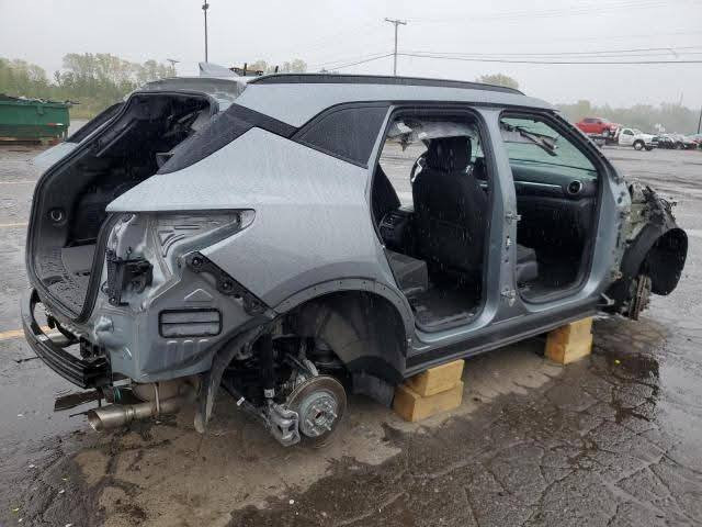 بلايزر 2023 
سرقه
السياره في بغداد مدفوع كمرك
تايرات + ويل مشدوده فقط السياره 
تشتغل 
السعر 9.000 $
***********
