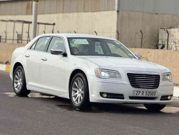 لبيع كرايسلر  موديل 2013 وارد خليجي بيه رشات صبغ تجميل وبيع حزام تحويل بسمي  موصفات دواخل عسلي كشنات كهربائي. جيهتين جلد كأمره وشاشه سياره بيه موصفات حلوه وجاهزه طخم تاير وكير ومكينه السعر 145 وبيه مجال لطيبين  ***********
