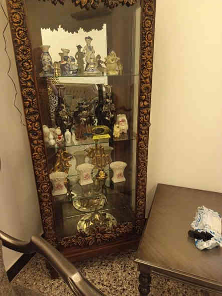 السلام عليكم تخم جديد 7 مقاعد معا باترينا او معا طبلا  او ميز طعام التخم معا باترينا او طبله 500
او ميز طعام 250 بيهن مجال قليل العنوان بغداد البياع الرساله الثانيه ***********
