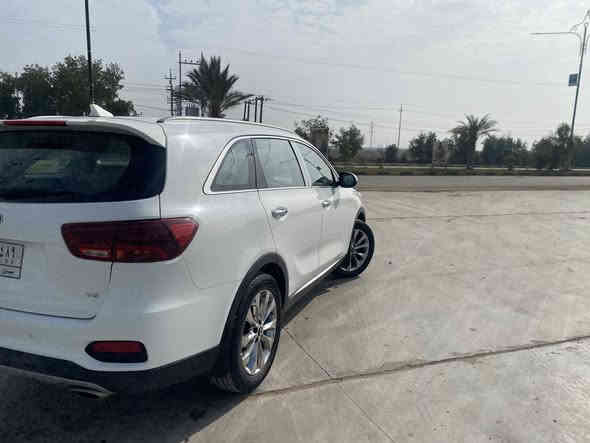 السلام عليكم سورنتو2020 وكاله الدوليه العراقيه.مكفوله.ماشية73 الف كيلو مكانها ميسان السعر 280$ وبيها مجال الاتصال ***********
