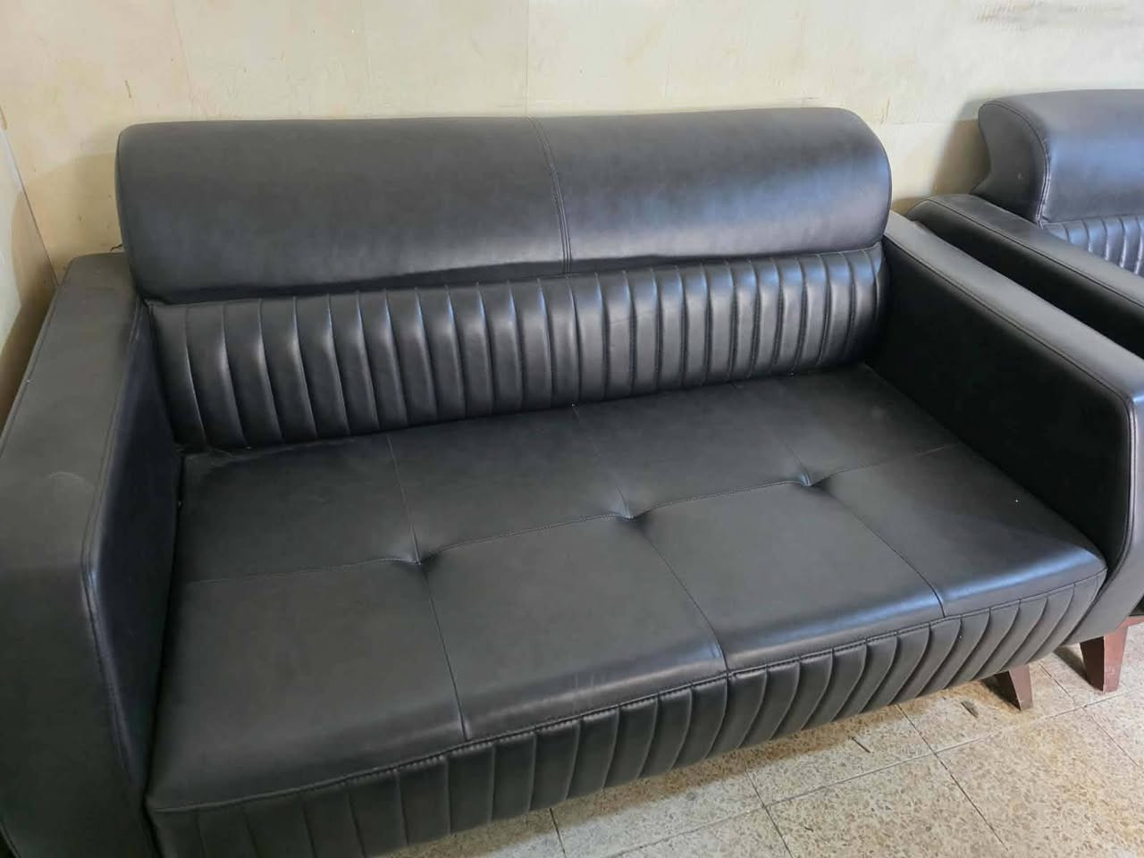 طخم 3قطع جلد درجه اولى سعر 350وبي مجال عنوان حي جزائر 
@الجميع


**إذا كنت صاحب هذا الإعلان وتريد حذفه لأي سبب، رجاءا أرسل رسالة إلى الدعم الفني**