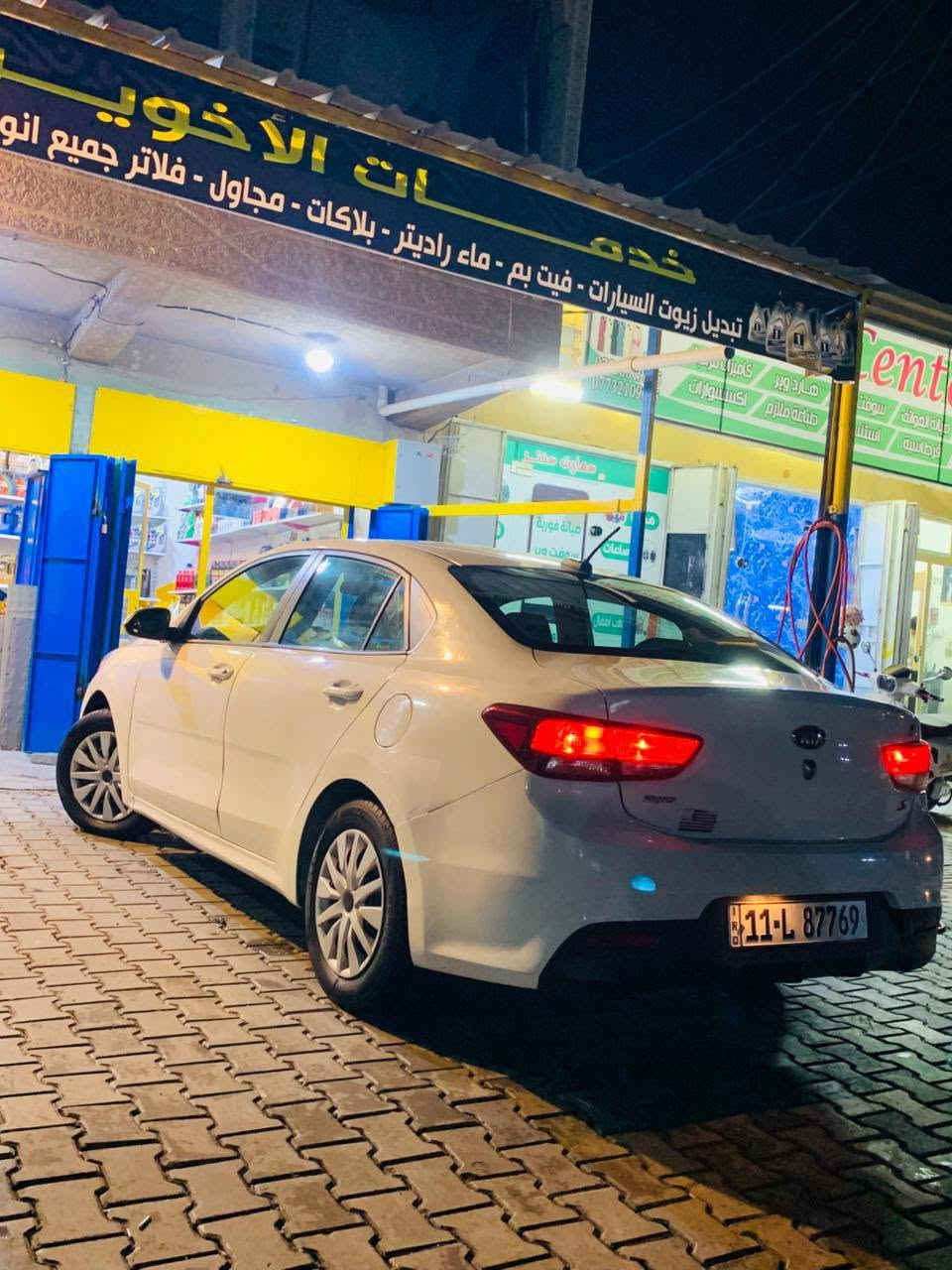 وارد امريكي بدون تبديل كله ليبل واحد
ريو 2019
ماشيه 95
كير AT المرغوب البلادي 
مكينه 1600 مكفوله 
تبريد ثلاجه 
فول تحكم ستيرن 
مثبت سرعه 
جام كهرباء 
نضام سبورت s
حساسات تايرات 
كامره خلفيه دواره بلادي 
سياره جاهزه وكل نقص ما بيه وجديده وعضمته كلش حلوه 
السعر 97وبيه مجال
مكاني بغداد 
مرفق سونار ويا صور 
اتصال ع رقم *********** بغداد, العراق
