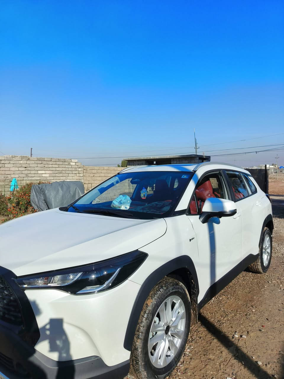 سلام عليكم للبيع نقد فقط كورله كروس موديل 2025 رقم نينوئ باسمي تريد تحويل ثاني يوم 
مواصفات فول محرك هايبرد كهربائي سبورتج كشانه جلد تحكم كهربائيّ  
السعر182 وبيها مجال الطيبين  
*********** المكان ناحيه القياره
