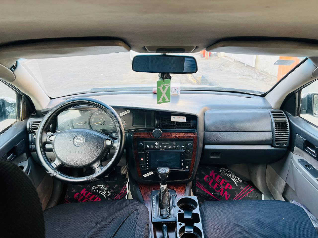 السلام عليكم
أوبل بزون موديل 2000 محرك بطه مكفوله من. الضربه للبيع او مراوس السعر 47وبيها مجال قليل مكاني واسط العزيزيه 
***********
