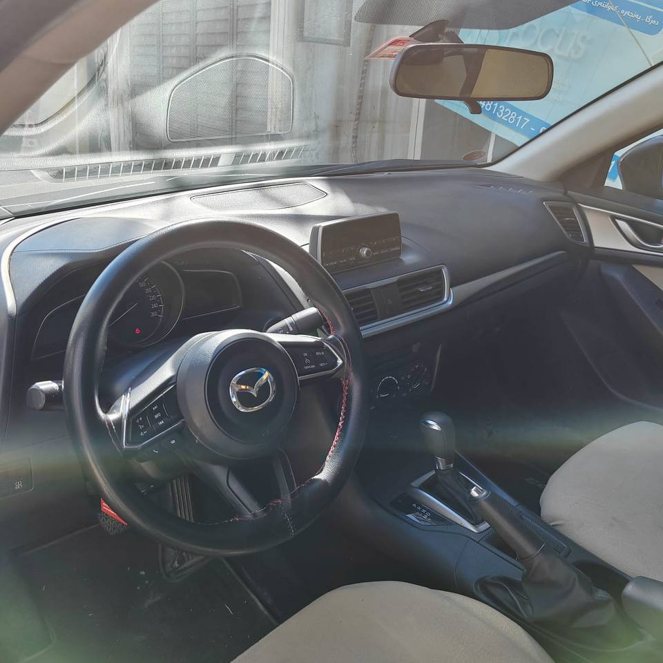 Mazda 3 ٢٠١٨ خلیجی
گێڕو و مەکینە بەشەرت هیچ کێشەیەک کارەبای نییە
مەکینە ١٦
بەسمە 
سوکان ڤۆلیۆم ٫ دوو سویچ ٫ حاسەی دوواوە 
زۆر کەم رۆشتوو ٨٣٠٠٠ ڕۆشتووە هایدرۆلیک گێڕ گۆڕدراوە
سەنەوی بە سەرچووە مانگ ٩ ٢٠٢٥ پارەی سەنەوی تازەکردنەوە غرامەی کامیرا دەگەڕینمەوە کیشەی سەنەوی تازەکردنەوە نییە
بۆیاخ چەمەلەغی پێشەوە دەرگای لای سەکن شوخت بوە بۆیاخ جوان بۆ کراوە  لێ خشاندن بەری کەوتووە ، دوو شوین چاڵە بچووک 
***********
نرخی  / 133 معامەلە السليمانية, العراق
