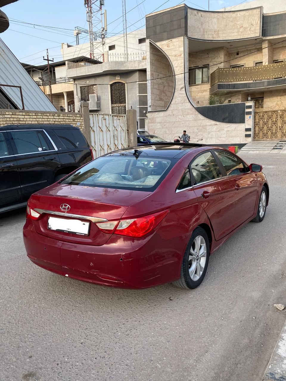 سلام عليكم سوناتا ادوات ادوات كصتين دخول جديد خليجي  مديل 2014 سياره جاهزه من كلشي جديده مكينه كير كفاله تبريد ثلج حداد 100/100 سياره جاهزه من كلشي مكينه 2400 دوش بانزين اصل فول 1/1 بنراما شاشه كأمره مريات شفط حساسات تحكم ستيرن داخل عسلي 
متومه شمالي نكليزي طبق اصل شرط حاسبه  منضومه زنون السعر 50$
مكاني البصره رقم  ***********
