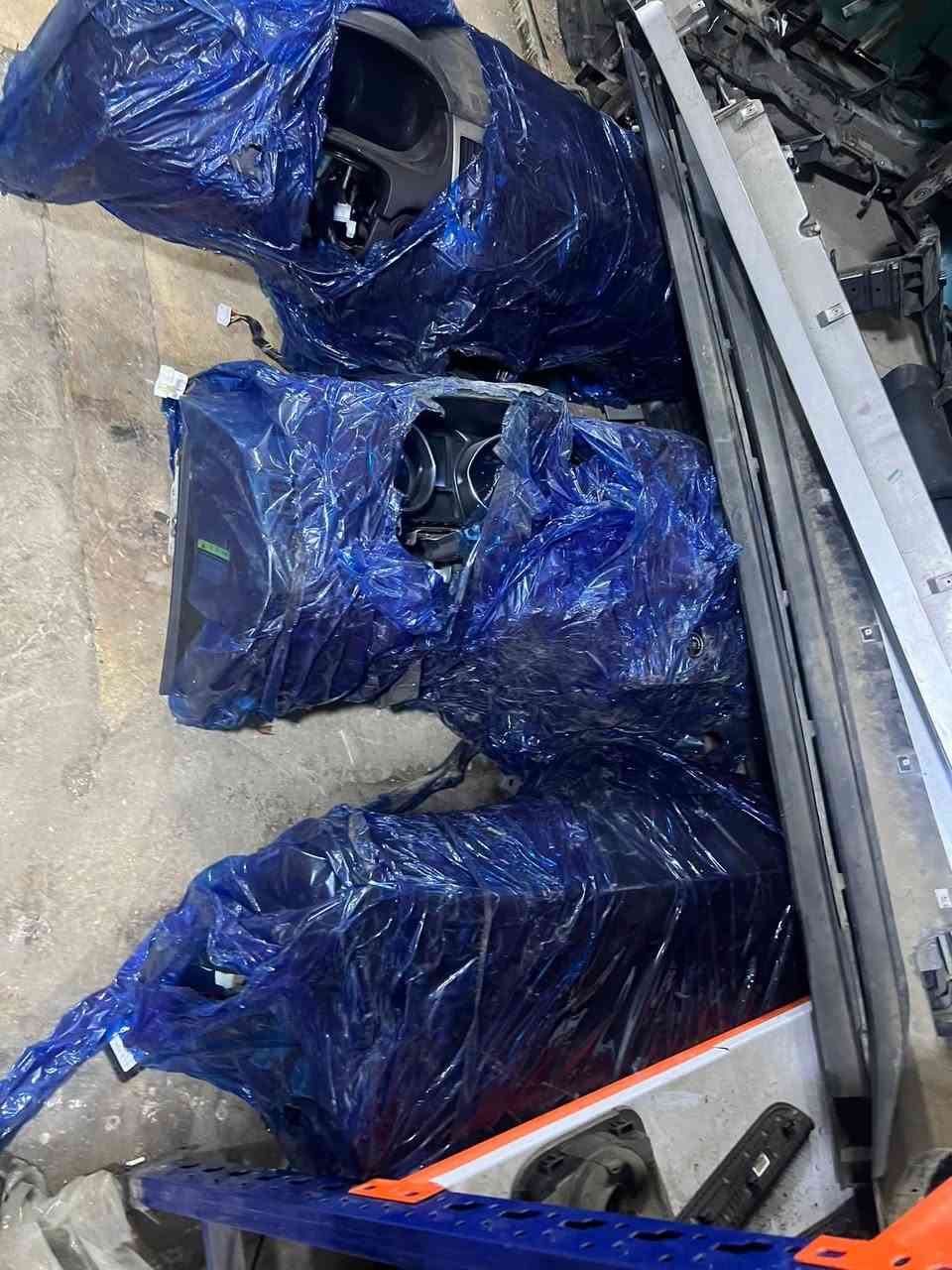 مجمع ياسر الكوري
تم تنزيل الحاويه للبيع مفرد فقط 
للتواصل ***********
موقعي الأنبار رمادي
