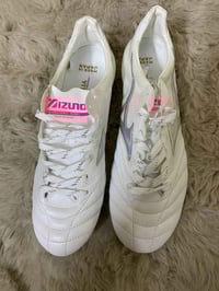 حذاء • صنع ياباني • مقاس ٤٣