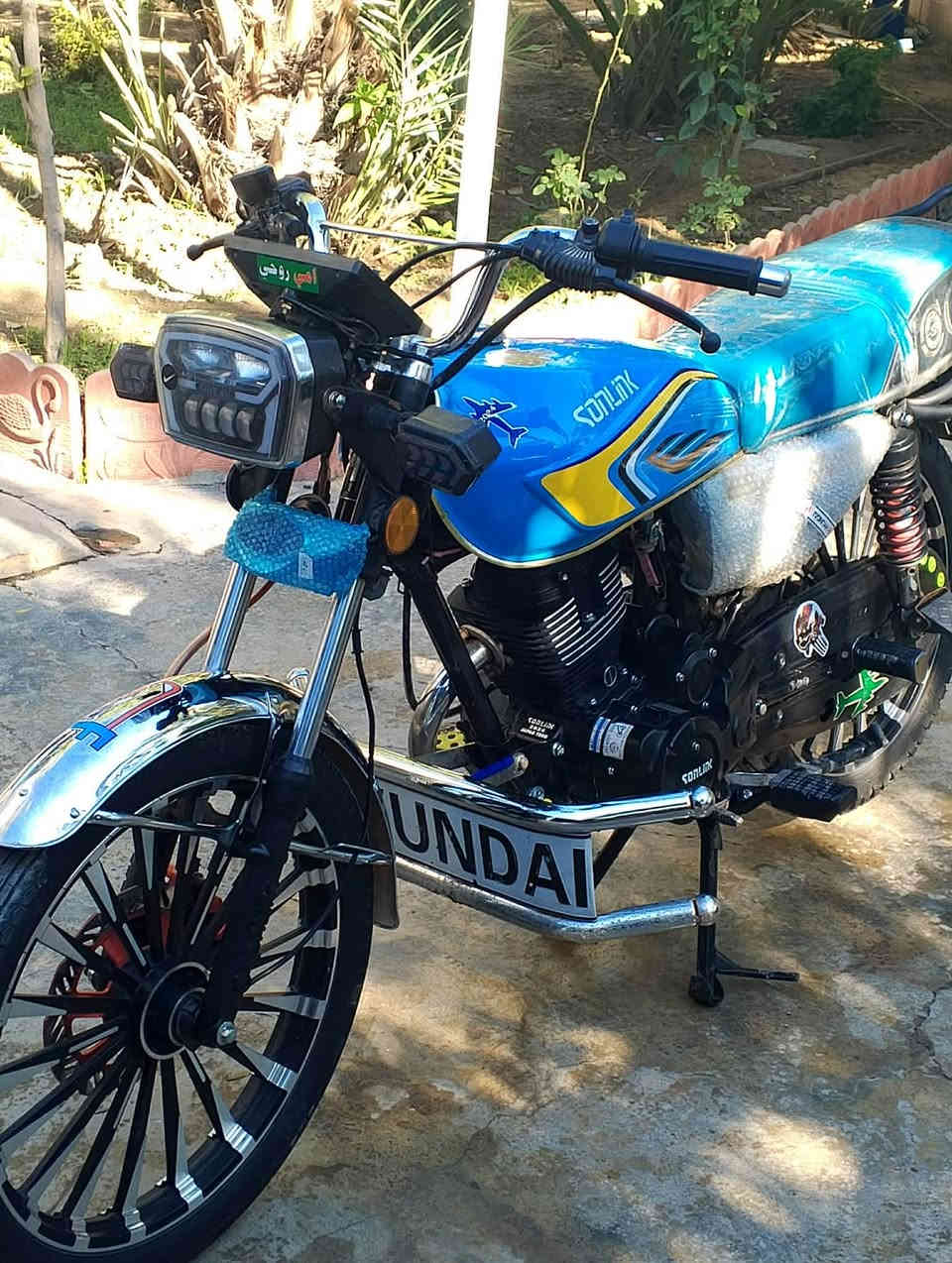 السلام عليكم دراجة للبيع دراجة حلوة موديل 24 شكل 25الدراجة كلة شغال الدراجة جديدة مكينة 200 المكينة ما ممدودة عليهة سبانة السعر 730 وبيهة مجال الدراجة كلة شغال الشاير الشاشة العنوان ديالى دلي عباس  أي ستفسار عل رقم***********
