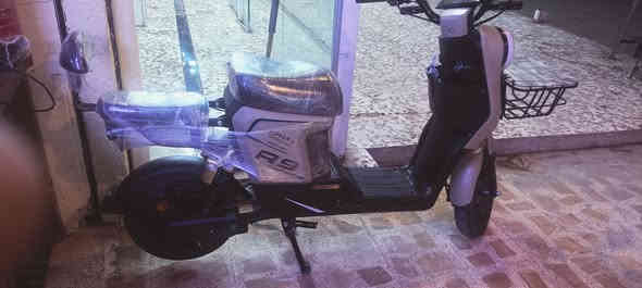 سلام عليكم دراجه شحن 2025R9 جديده ونظيفه 5بطاريات 30انبير سرعه99حقيقي75 بطاريات نظيفات  لايت زنون أشاير شغالات تشغل بلوتوث نضام R بك ستان موبايل إنارات ليليه شغالات  اليريد يجي خاص وماشراي
ليجي  موصفات فول موقع - موصل قادسيه الثانيه السعر 500 بي مجال للطيبين***********
