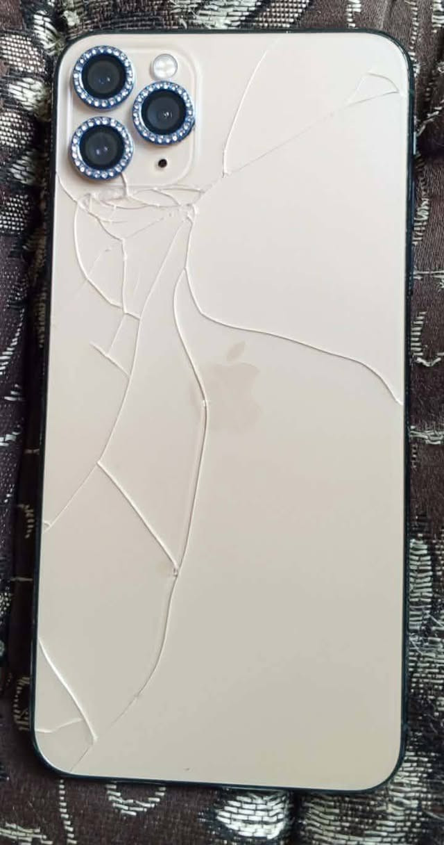 السلام عليكم
للبيع 11برو ماكس ذاكره 256 باتري 100 مبدل وفيس ايدي واكف الاستفسار ***********
