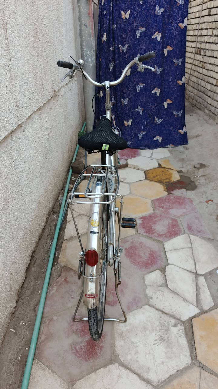 سلام عليكم شباب الباسكل للبيع سعره 80 قفل مكاني ذي قار سوق الشيوخ
رقم الهاتف/*********** واتساب
