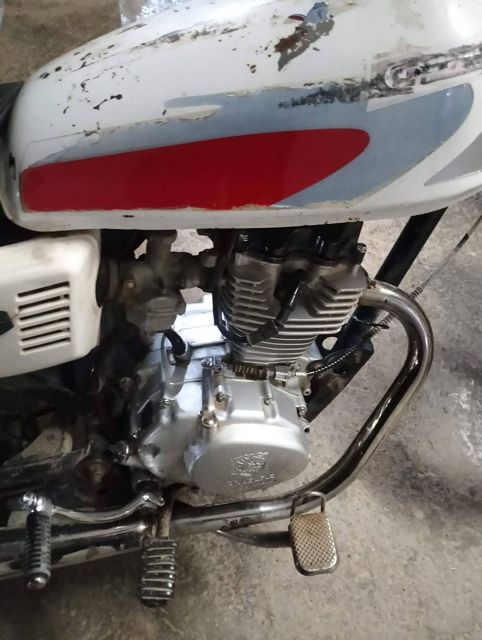 السلام عليكم، دراجه تايكر للبيع شغاله اوارق ب٣٠٠ وبيه مجال ،***********
