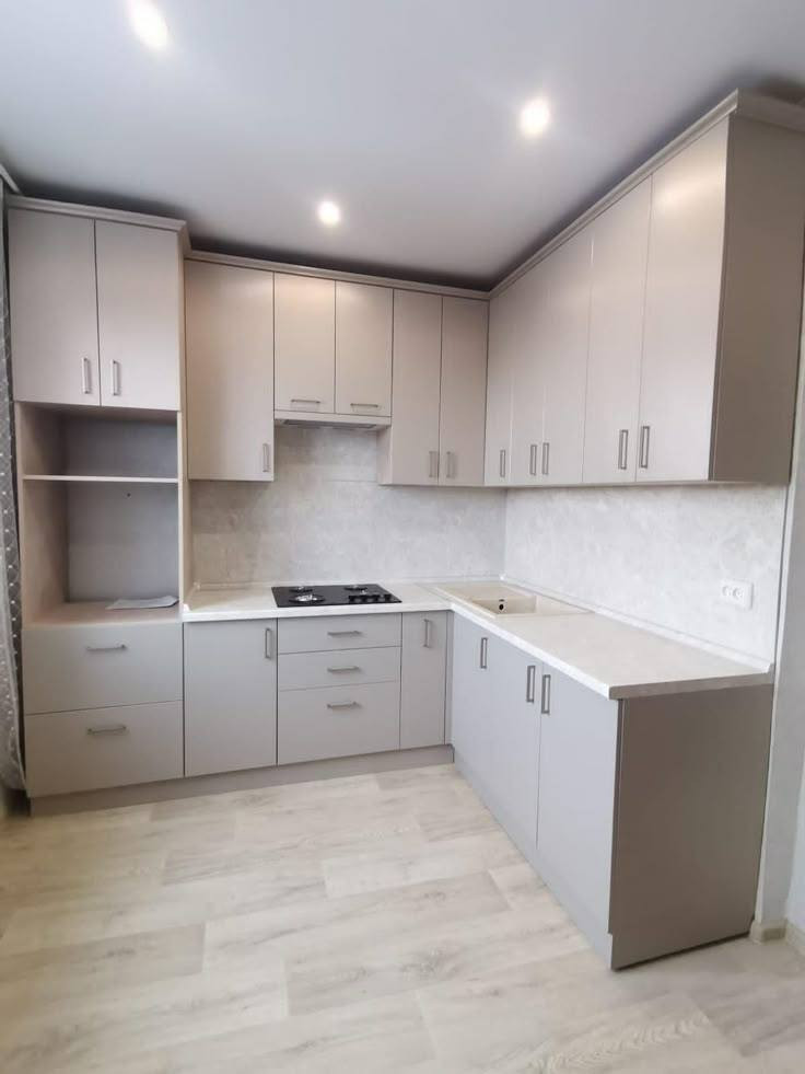 سلامو عليكم اني شتغل موبيليه شد تركيب خشب تركي انديئيف اي شي عندي كادر تخصص من ربعه عمال وربعه وسطوات حلين نزنا بربيل جاي دور علا شغل فلل او بنايات ويا مقاول لي يعرف ليقصر ويانا ***********
