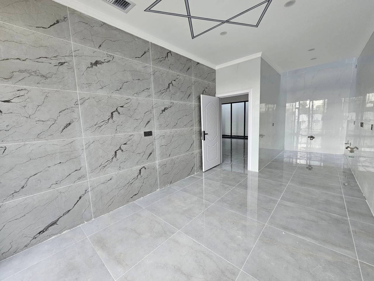 خانووی نوێ  بۆ فرۆشتن لە هەولێری نوێ 

▫️٢٠٠ مەتر   
▫️بەرامبەر حەدیقەی فەرمی 
▫️نزیک شەقامی ١٢٠ مەتری 
▫️٥ ژووری نوستن   
▫️٥ حمام 
▫️چێشت خانەی سارد و گەرم 
▫️ڕوو قیبلە
▫️بەکار نەهاتوو ( سفر )
▫️زەمانی یەک سال 
▫️نرخی  ٢٦٠،٠٠٠ $ دەکاتە ٢٦ دەفتەر  و مامەلە  
___
بیت جدید للبیع في منطقة أربیل جدیدة ( هولیري نوي ) 

▫️٢٠٠ متر    
▫️مقابل حدیقە الرسمة
▫️قریب شارع ١٢٠ مەتری 
▫️٥ نوم 
▫️٥ حمام 
▫️مطعم حار و بارد 
▫️اتجاه قبلە
▫️زیرو 
▫️زمان سنە 
▫️السعر ٢٦٠،٠٠٠ $ یعدل ٢٦ شدات و  زائد معاملەسعر وفيديوهات وصور داخل تليكرام 👇 https://t.me/AZAD*********** ***********
