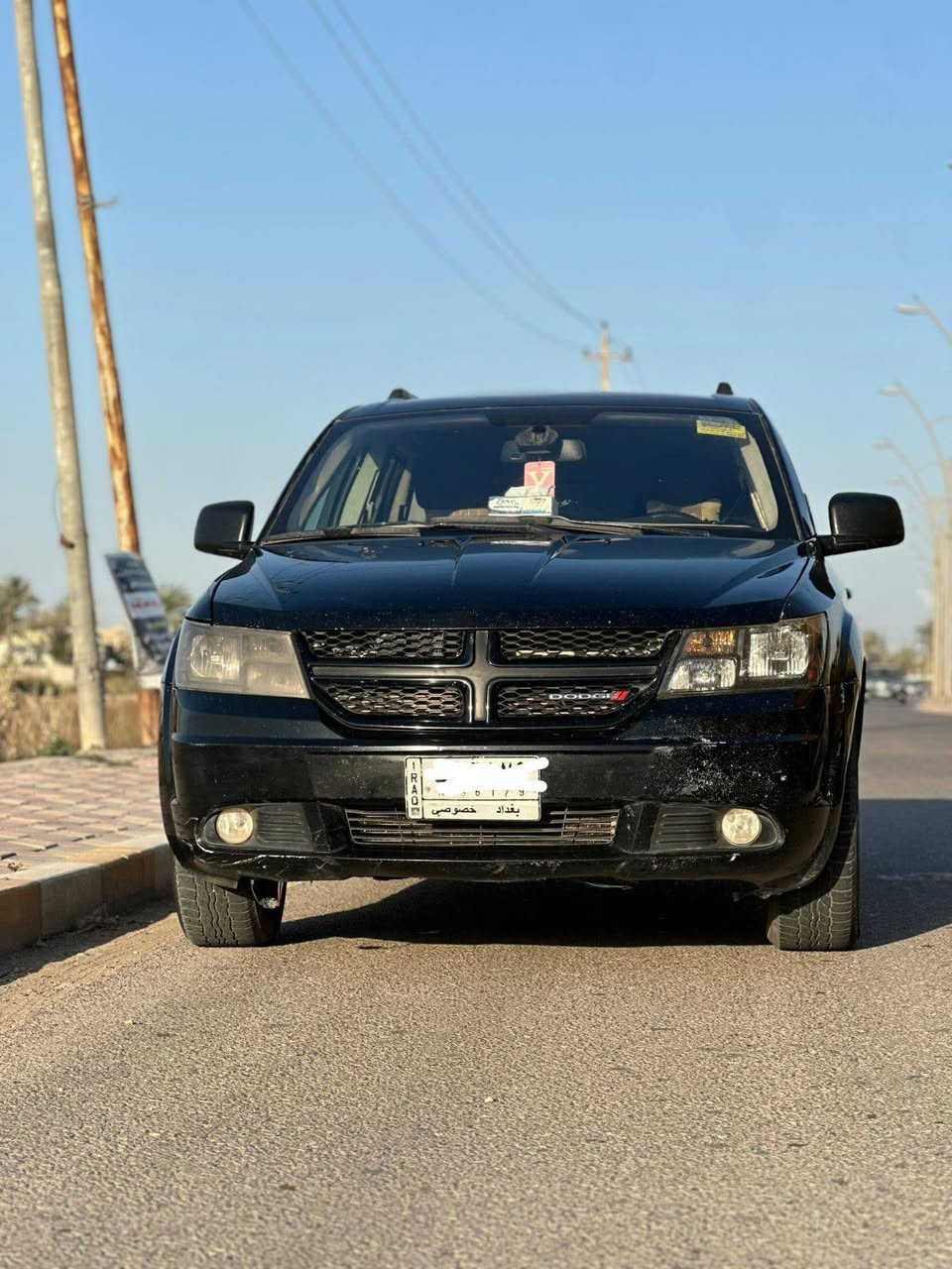 السلام عليكم
دوج جورني 2018 سياره 

لون اسود -سبعه راكب ٣ قطع تبريد 

محرك 2400 جديده السياره خير من الله 

صدر امامي خلفي جديد مشط ستيرن درايم  شفتاتت جدد -تخم تاير جديد قبل ٥ ايام شديته  -منضومه تبريد جديده راديتر تبريد جديد.كمبريسير جديد  -منضومه مي جديده كلها سياره كير محرك شرط 

حدثها جاملغ امامي بدون دواخل وجمالغ خلفي ضربه بسيطه صبغ 4 قطع بدون دواخل

سعرها 118  وبيها مجال بيع او مراوس

الاتصال على رقم 
***********
*********** بغداد, العراق
