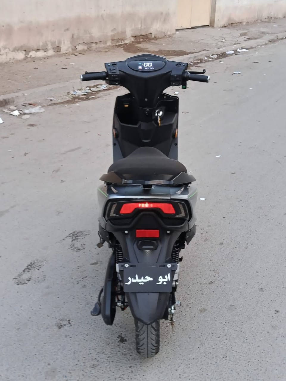 سلام عليكم دراجة شحن سكنس القرش من شركة MTR 2025 المواصفات
1-ملف 1500 نحاس حقيقي 

2- 3نمر

3- سرعة 71وية الوزن 61 حقيقي اب تطبيق وين

4- نضام رجوع الخلف R

5- لايت عالي ناصي زنون 

6- اشاير يمنة سيرى

7-نضام الباركP للحماية من السرقة 

8- منفض USP للشحن

9-هورن 

10- ابريكات الامامي دسك والخلفي بنز شغالات 

11-دبلات الامامي دهن والخلفي شغالات 

12- الدراجة بيها بصمة وسويج

13- قفل صندوق

14-استان صفحة وستان تعليگ

15- الدراجة تجي وياها مرايات بس ما شادهن

16- تايرات جدد

البطاريات 6 نص عمر اتمشيك 20 كيلو 

الدراجة جاهزة مابيها اي نقص 

السعر :650$ وبيها مجال 

العنوان بغداد جديدة النعيرية قرب كوكب سفن النجاة 

الرقم :***********
