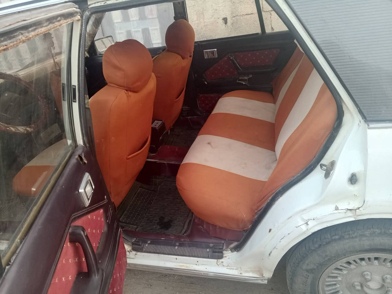 سلام عليكم
سوبر 86 مكينه وكير 2500 تخم تاير جديد بعدني ماشادهن مطروحات 
حداديه جديده كهرباياته شغاله من لطول للطول  تبريد عوزه غاز  سياره جاهزه مال جناي الله يشهد ترايك وين ميعجبك 
رقم قادسيه سنويه صاقطه بل 2020  مداورة ثاني يوم 
سعر 35 *********** بي واتساب مكاني ذي قار الشطره
