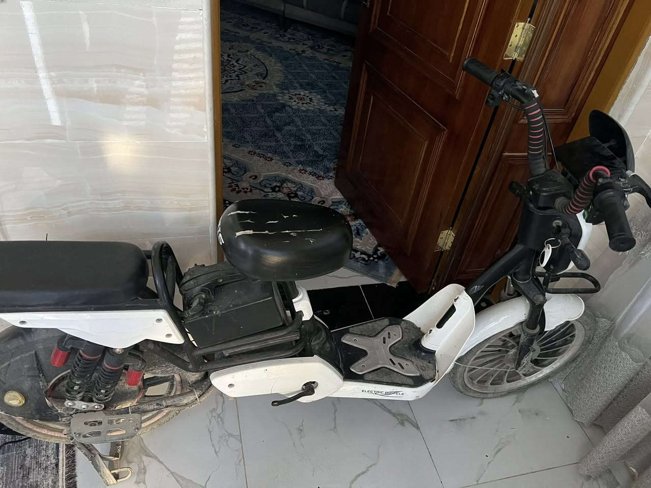 🚲 بايسكل شحن نظيف كلش
⚡ يشتغل 4 بطاريات
🔋 بطاريات جدد ما صارلهن شهر من مشدودات
✅ شغل مرتب، استخدام قليل، جاهز للاستخدام فوراً
💰 السعر: 250 ألف فقط
📞 للتواصل واتساب فقط:
***********
