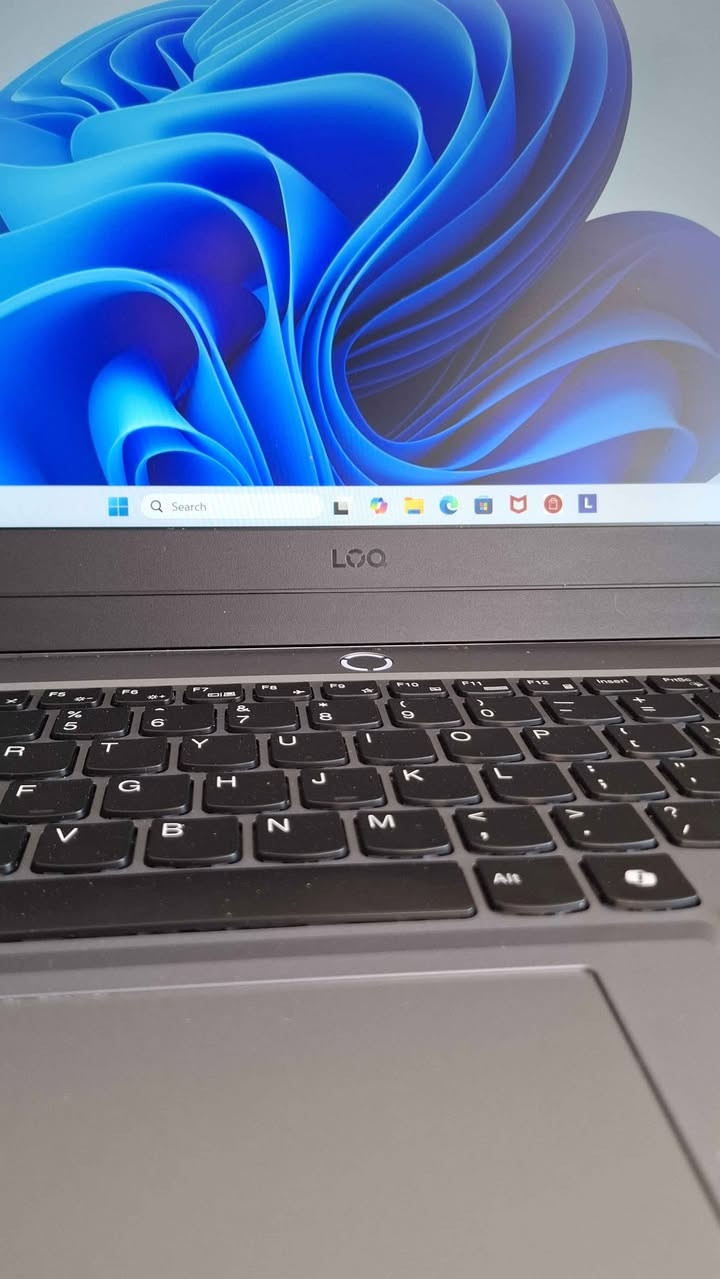 Ryzen 5 723HS 
Ram 12 GB DDR5 4800mhz
RTX 4050 6 GB DDR5 
Ssd Nvme 512 GB 
Display 15.6 Inch 
144 Hz 
Battery cycle count 56 ✅

لاپتۆپی گەیمنگ لە بڕاندی لینۆڤۆ زۆر زۆر بەقوەتە بۆ کاری هەندەسی و دیزاین و گەیمنگ و کاری قورس 🔥 
پاتریەکەی زۆر بە باشی ماوەتەوە ٥٦ جار لە شەحن دراوە مستعملی ئەورووپین وە قوەتی پاتریم داناوە زۆر بەرزە

GTA online fivem/ assassin's creed/ battalfild 6 / cod black ops7 /rainbow/
Pubg/ Fortnite/ god of war Ragnarok 
ئەوە یاریانەوە زیاتریش دەتوانی پێی بکەی 
گەیاندنیش بەردەستە 🚕 

قوي للغاية لأغراض العمل الشاق وهندسة وتصميم الألعاب. يمكنه تشغيل أي برنامج يعمل بكامل طاقته و توصيل موجود 🚕 أربيل, العراق


**إذا كنت صاحب هذا الإعلان وتريد حذفه لأي سبب، رجاءا أرسل رسالة إلى الدعم الفني**