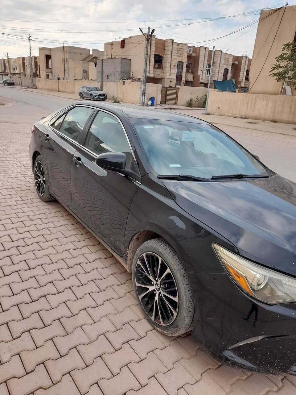 السلام عليكم كامري 2016 للبيع  رقم اربيل لون اسود موصفات LE كير شرط مكينه شرط ضرر جاملغ وبنيد والسونار  موجود بلمنشور مكان صلاح الدين تكريت
سعر 137 وبيها مجال  للاستفسار اكثر ***********
