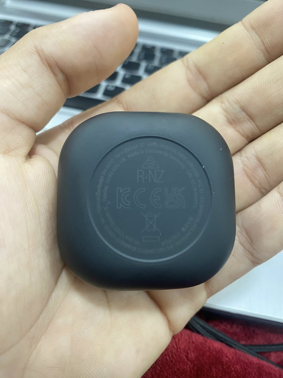 سلام عليكم 
سماعه سامسونك (اصليه)
Galaxy buds 2pro
جميع ملحقات
بدون اي مشاكل
ضمان فحص
السعر ٧٠ الف وبيها مجال
يوجد توصيل 🚚 
مكاني كربلاء 
***********
