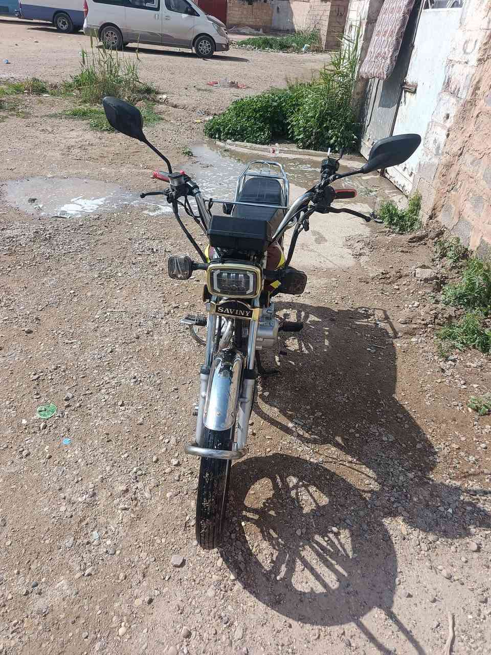 يا الله دراجه ايراني مسجل موديل 22محدث 25كل دراجه كله شغاله سعر مليون ونص وبيه مجال شي قليل  الاستفسار ***********
