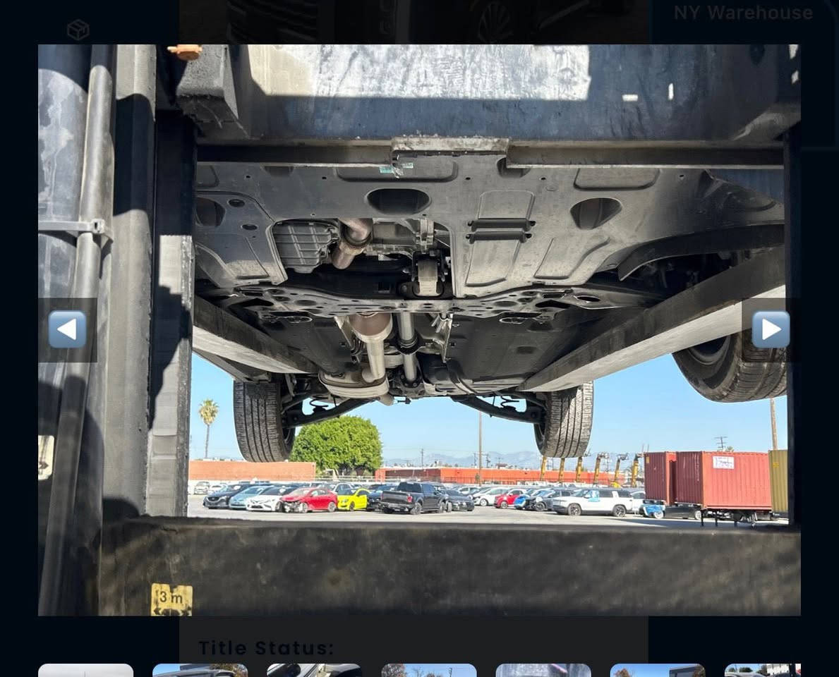 بلاسايد 24 كالكرافي  فوول مواصفات كلشي ببالك موجود لون اسود داخل ابيض ترهم شهداء او حره السعر 275 حادثه جدا بسيط واصل للعقبة   بالامكان توصيله لباب بيتك ***********
