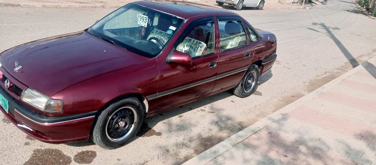 ئەم ئۆپڵە بۆفرۆشتن
مۆدێل 1989...مەکینە 20... کێڕومەکینەوکارەبایی هەمووی بەشەرت... ئەوەلیات و حاسیبەیە... بۆیاخ عامە لەسەر ساخی... لێدراو ڕزیوی نیە... چوار تایەی تازەی لەژێرە
سعری/  24 گەڵاو مەعامەلە
ژ/ م  ***********
شوێن/ کفری
