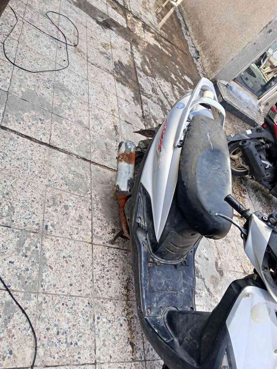 السلام عليكم ماكس 140 للبيع العنوان بغداد حي الجامعه للاستفسار الاتصال على الرقم *********** السعر 350 و بيه مجال نقص مجمع الدكمه مال الهورن و المازده
