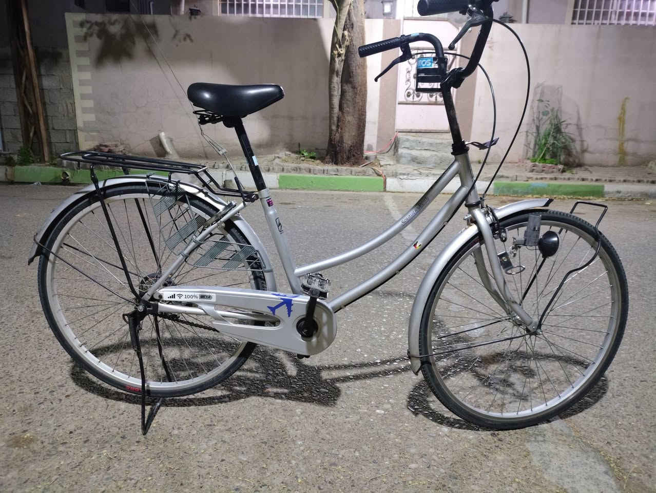 سلام عليكم ورحمه الله وبركاته اخوان للبيع باسكيل ياباني فول حجم 26 موديل 2020 لون رصاصي مميز ويلات عدله الباسكيل حيل حيل نضيف كله بلادي..... قفل سري كشن جديد الباسكيل مابي زنجار.... الـســعـر 95الف بي مجال للطيبين عنوان كركوكك
رقم التواصل أو متواجد ع الفيسبوك ،👈***********👉بي واتساب هم
