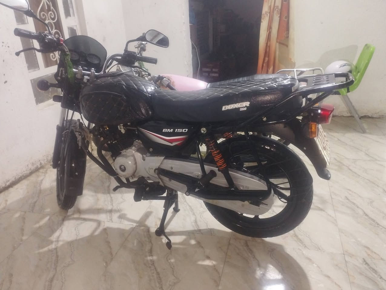 دراجة بوكسر موديل 2023
دراجة لون اسود برغي ما مفتوح بيه
مرقم (رقم وسنوية) محركها  150
وتحويل ثاني يوم 

المكان:ذي قار ـ سوق الشيوخ ـ العكيكة

الاستفسار راسلني خاص او اتصال بالرقم 
‏‪0783 945 0289‬‏
