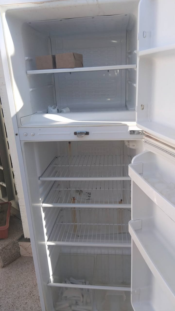 السلام عليكم ثلاجه ب 75
ومجمده 75 
يشتغلن التواصل ع رقم الرمادي  سبعه كيلو 
***********
